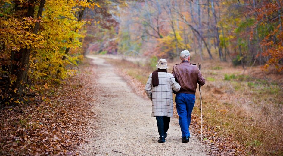 É possível ter vida sexual ativa depois dos 60 anos? Especialista responde