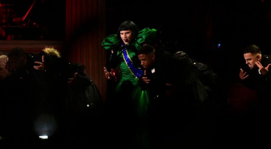 Lady Gaga faz anúncio misterioso e fãs desconfiam de novo projeto; assista vídeo 