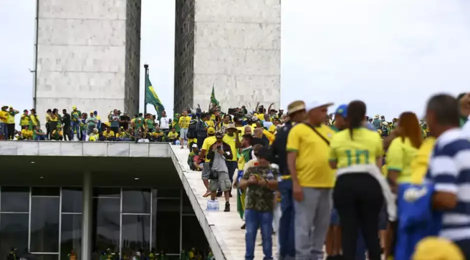 Professor é condenado à prisão após chamar moradores da cidade de 'bolsonaristas' e 'terroristas'