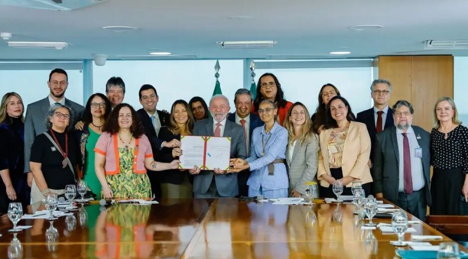 Lula sanciona lei que proíbe uso de animais em testes cosméticos