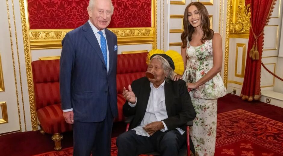 Anitta compartilha detalhes do encontro com o Rei Charles III