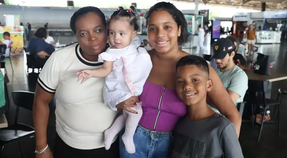 Mulheres veem no Natal a data para deixar a saudade e unir a família