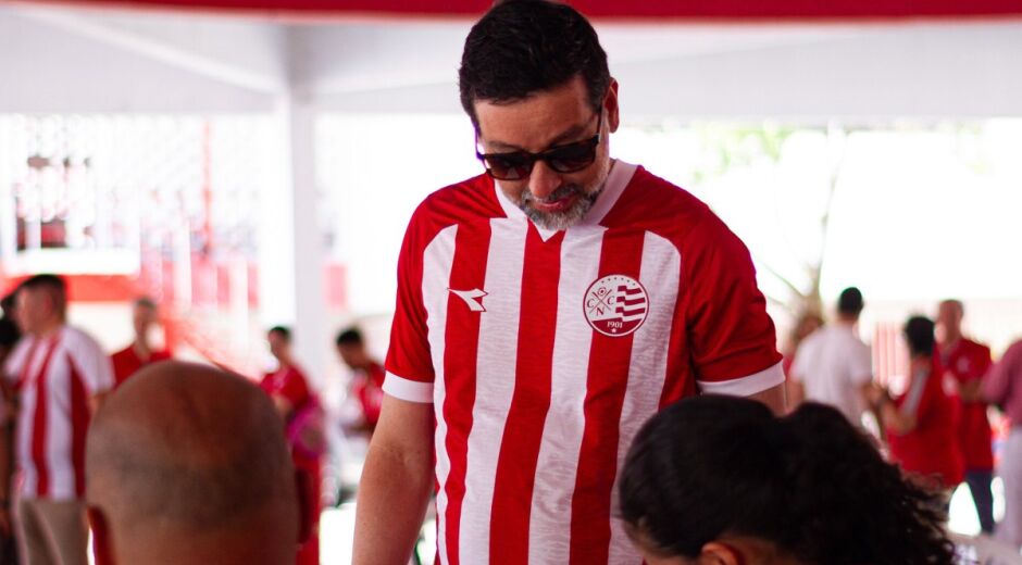 "O clube está aberto para todos", diz Becker sobre ambiente político do Náutico