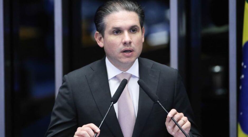 Motta diz que decisão de cassar Ramagem teve aval de líderes para evitar 'estresse institucional'