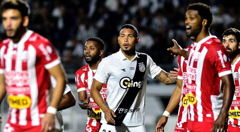 Náutico anuncia oficialmente a chegada do zagueiro Wanderson, ex-Ponte Preta