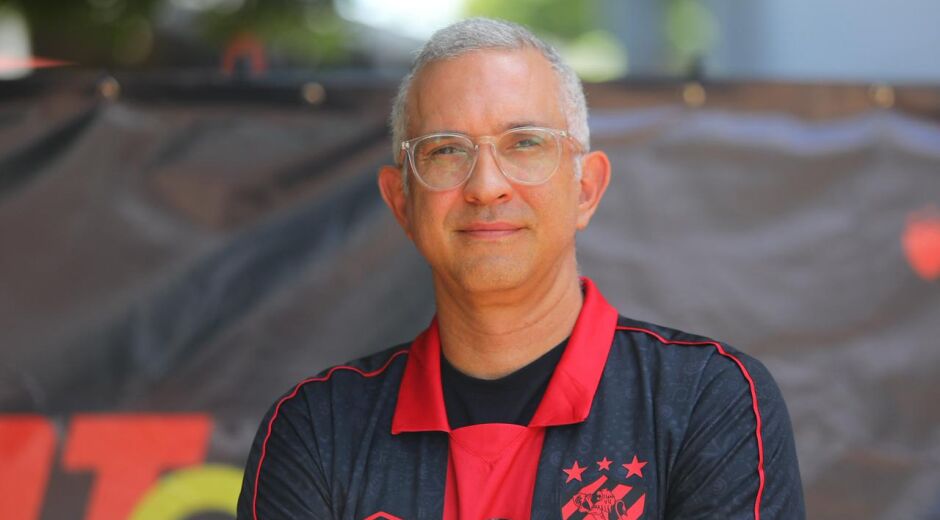 Sport: Paulo Bivar parabeniza Matheus Souto Maior por vitória em eleição suplementar