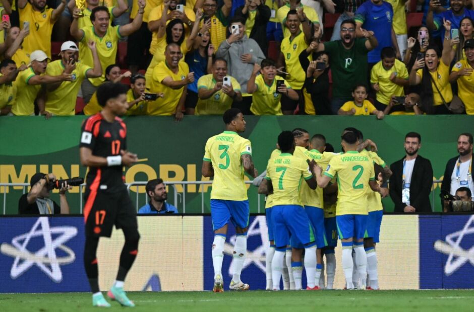 Vini Jr marca no fim, Brasil vence Colômbia e salta para vice-liderança das Eliminatórias para Copa