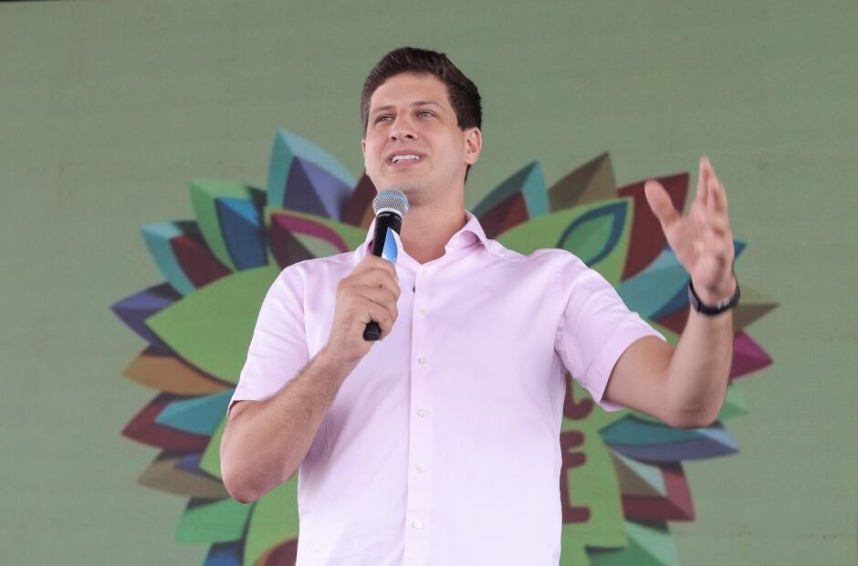 João Campos vai ao Congresso do PSB em Afogados da Ingazeira, no Sertão.