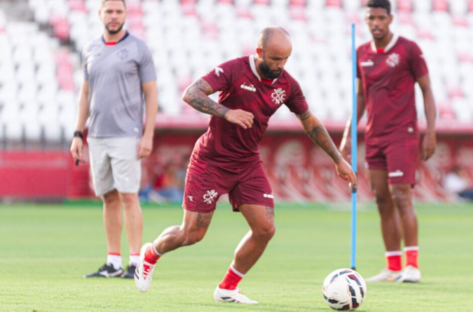 Náutico: Patrick Allan cita pedido de Hélio por mais intensidade
