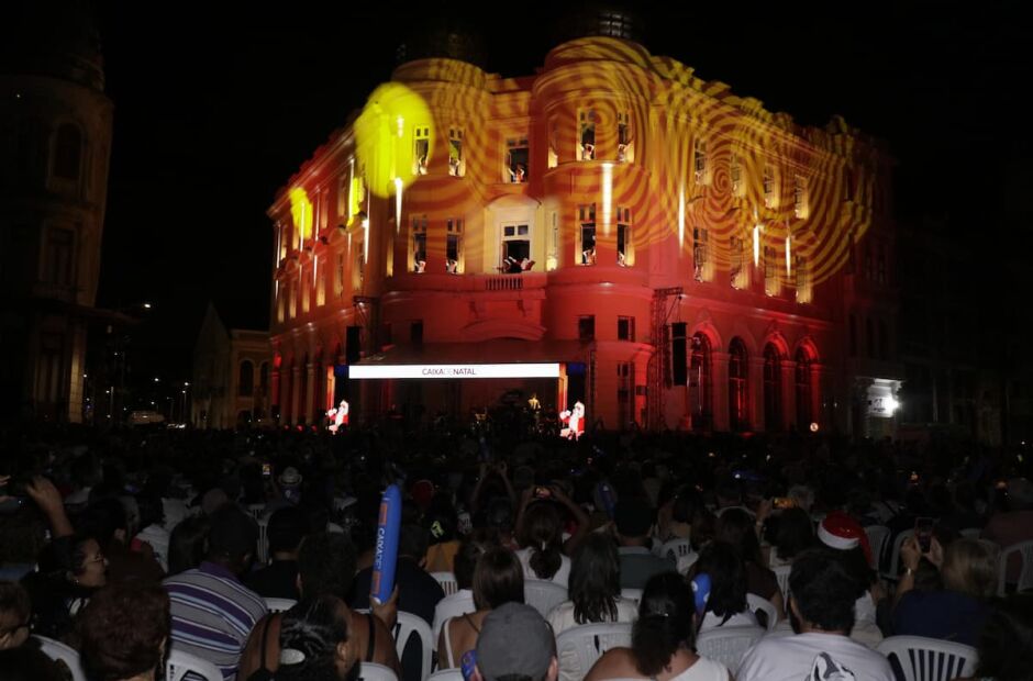 Apresentação do Coral Caixa de Natal abre ciclo natalino no Marco Zero