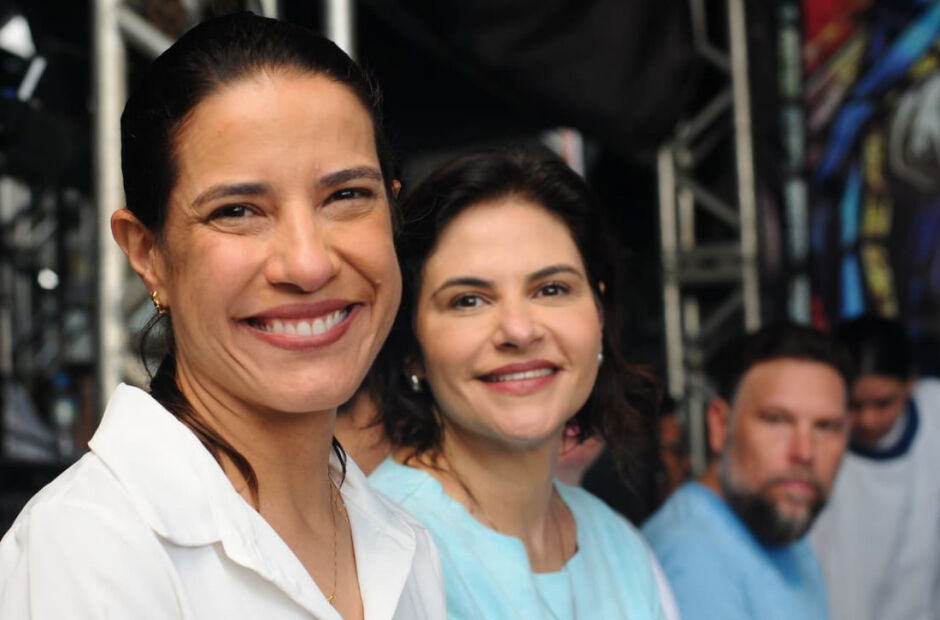 Raquel Lyra discursa na 121ª edição da Festa do Morro e pede orações para seu governo