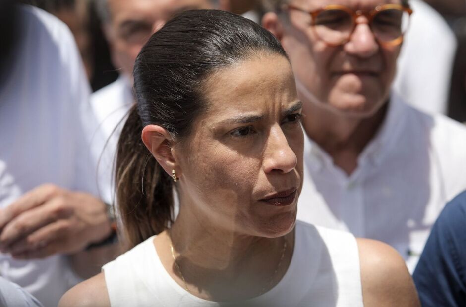 Raquel diz que governo n&atilde;o pode se contaminar com processo eleitoral&nbsp;.