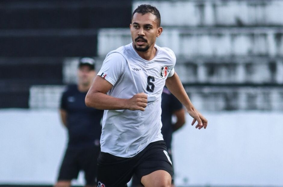 Santa Cruz: Rodrigues tem caminho aberto para titularidade ap&oacute;s les&atilde;o de Alex Ruan 