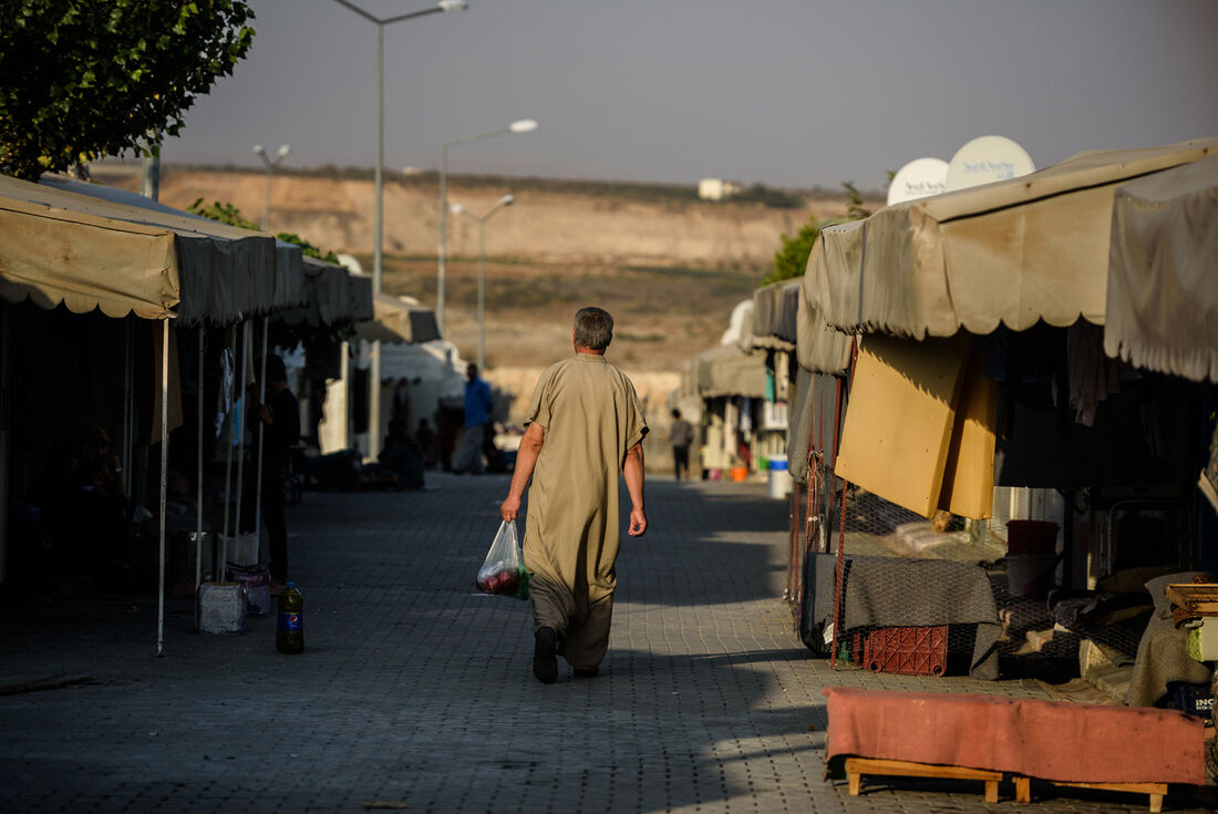 Maioria dos refugiados sírios que vivem na Turquia não têm autorização para trabalhar 