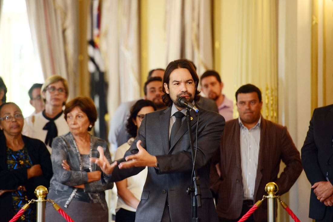 Diogo Moares celebrou a sanção do projeto para o Polo de Confecção