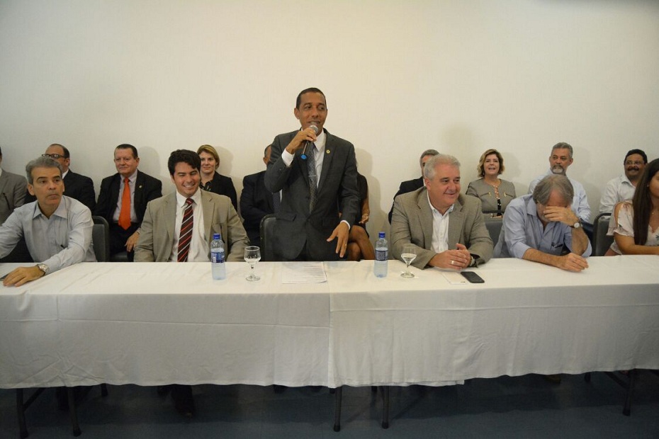 Prefeito eleito anunciou equipe de secretários na manhã desta segunda