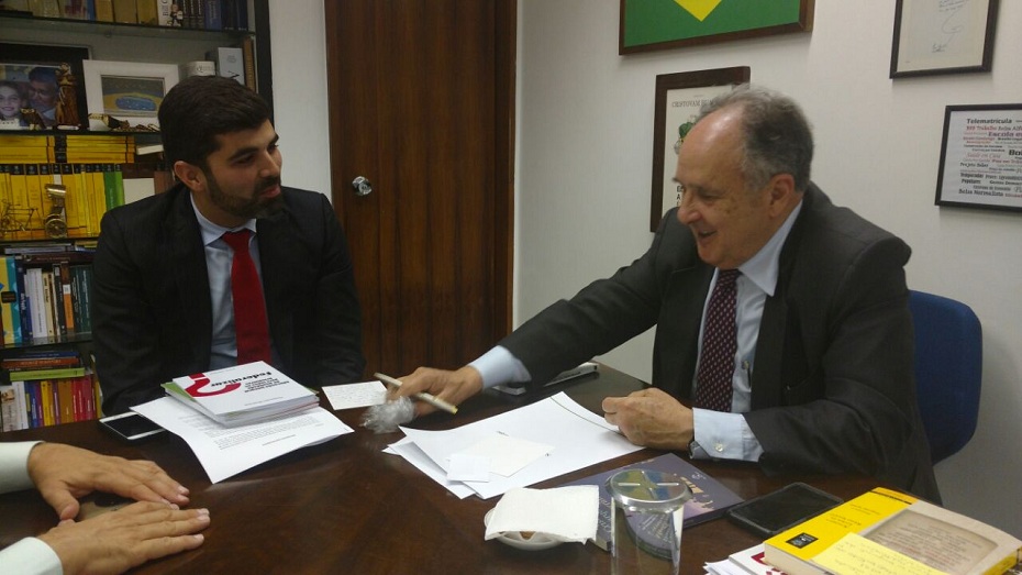 Advogado e suplente de vereador conversou com o senador Cristovam Buarque