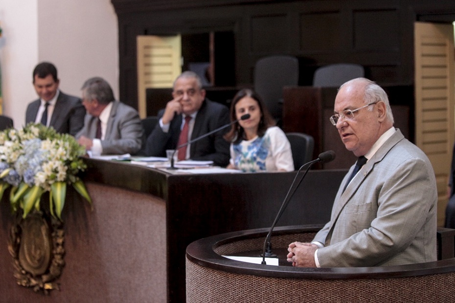 Deputado Zé Maurício propôs a audiência pública na Alepe