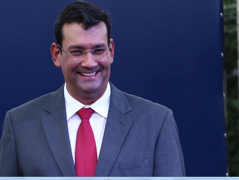 José Fernando Uchoa cotadíssimo para ser o novo secretário de Educação de Anderson Ferreira