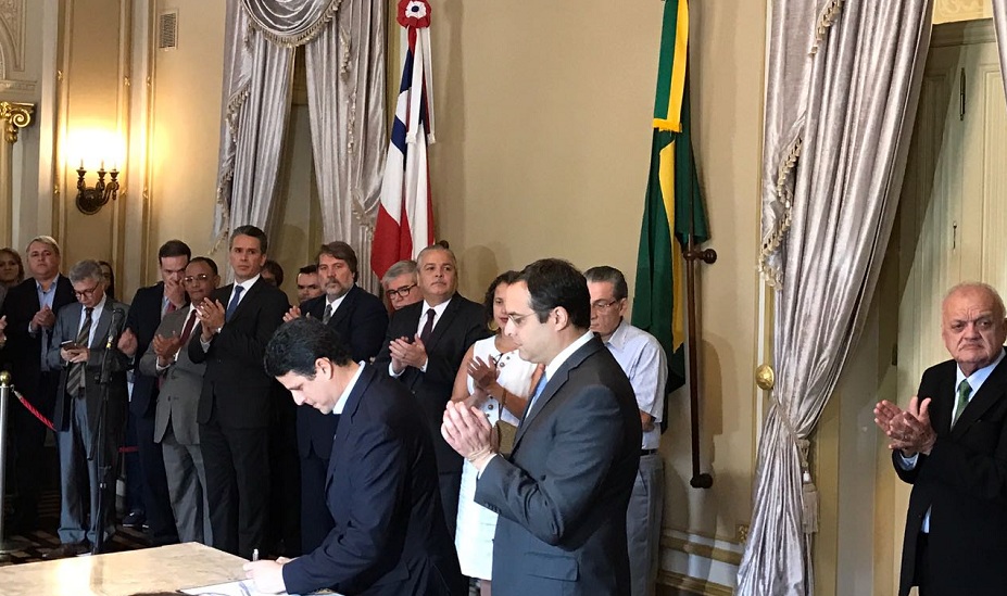 Solenidade ocorre no Palácio do Campo das Princesas