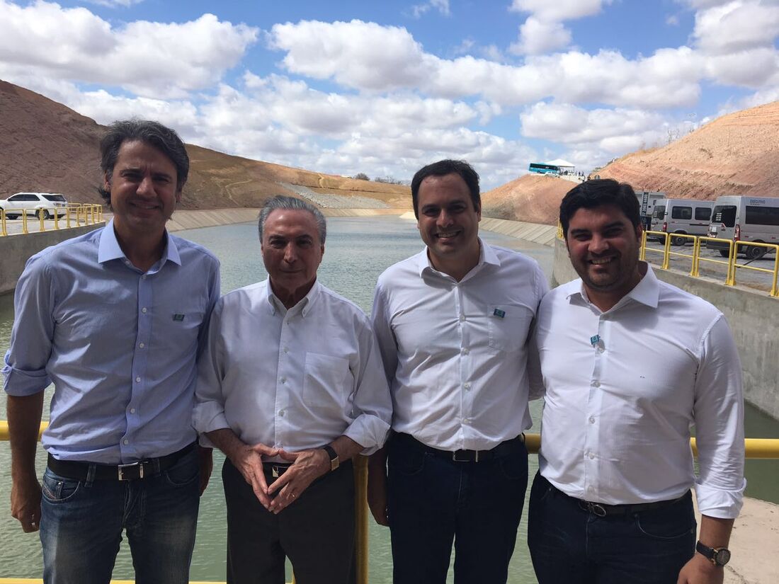 Fernando Monteiro esteve ao lado do presidente Michel Temer em agenda no Sertão de Pernambuco