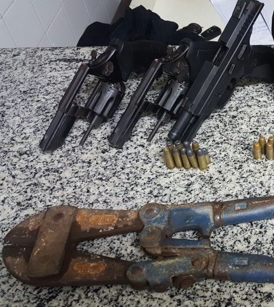 Polícia procura familiares da vítima