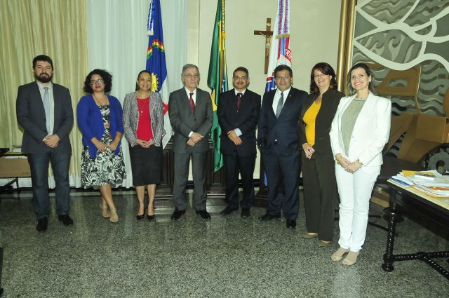 Presidente do Poder Judiciário pernambucano, desembargador Leopoldo Raposo, se reuniu com magistrados do TJPE
