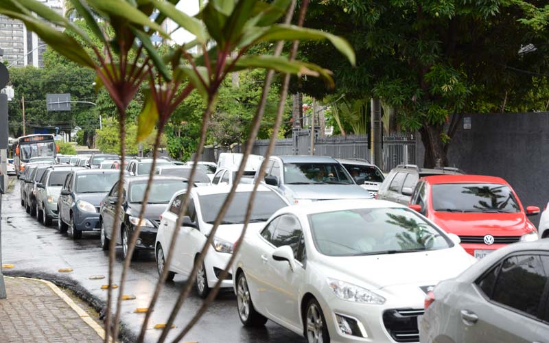 Nova pesquisa pretende verificar o comportamento do trânsito no Recife