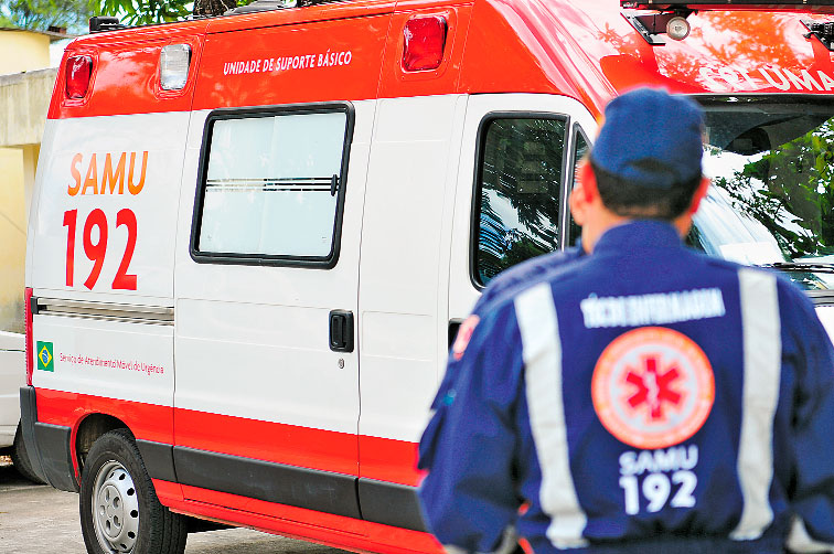 Ambulância do Serviço de Atendimento Móvel de Urgência (Samu)