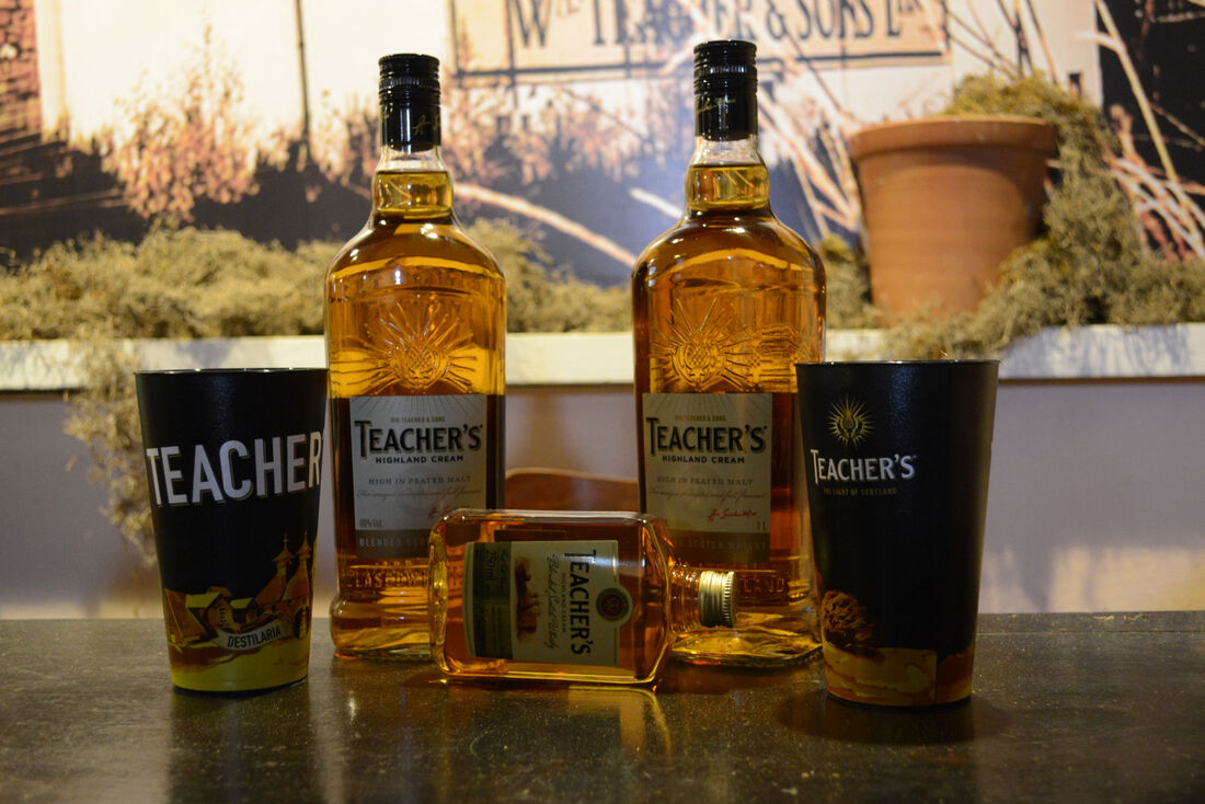  Segundo Sylvia Sarubbi, o uísque é um “legítimo escocês”. “Precisamos nos mostrar assim”