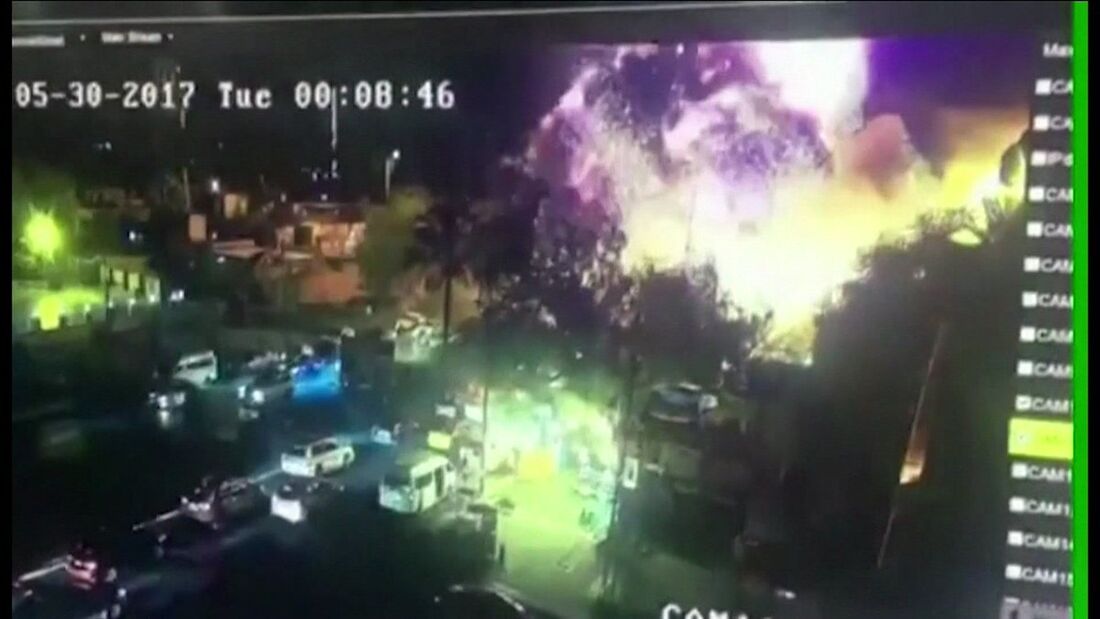 Imagens da câmera de segurança no momento de uma explosão