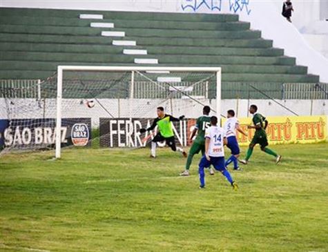 Estádio estava sendo usado pelo América