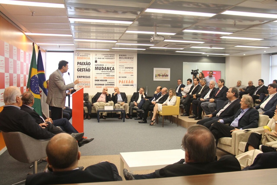 Empresários se reúnem nesta segunda-feira (5) e se posicionam sobre o atual momento político do País