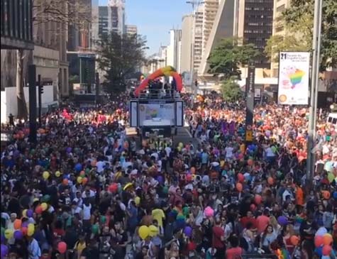 21ª Parada do Orgulho LGBT de São Paulo na Avenida Paulista