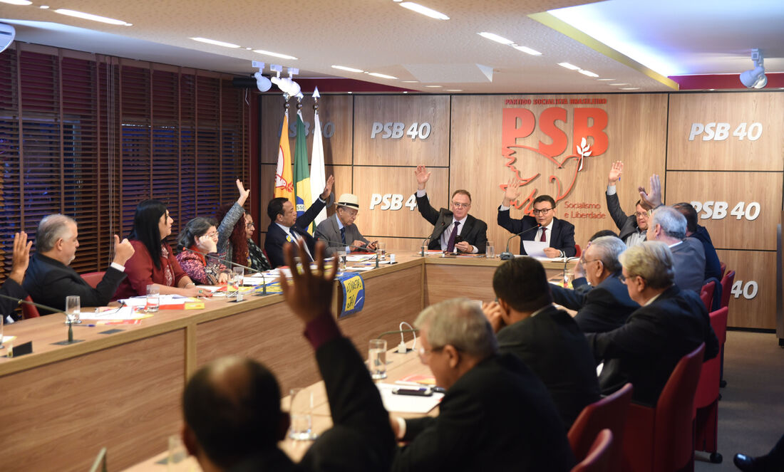 Reunião da executiva do partido não contou com a presença de Paulo Câmara e Geraldo Julio