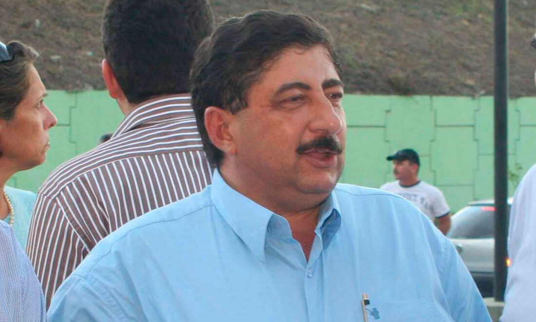 O prefeito vai cancelar  o contrato com a WJR