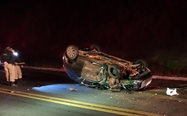 Carro em que Vinícius Pena Stelmann estava capotou