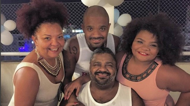 A esposa Babi, Arlindo e os filhos Arlindinho e Flora