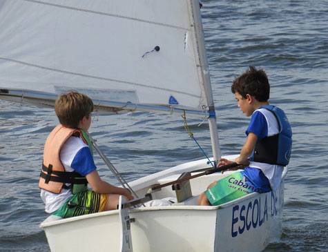 Cabanga Iate Clube promove colônia de férias para crianças