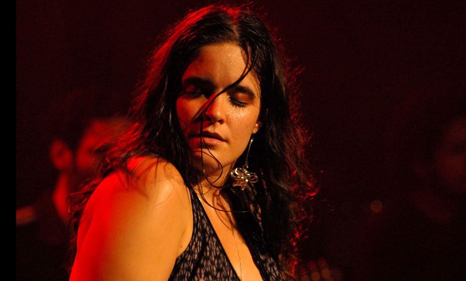 Alessandra Leão, cantora