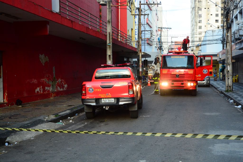 Princípio de incêndio na Ricardo Eletro