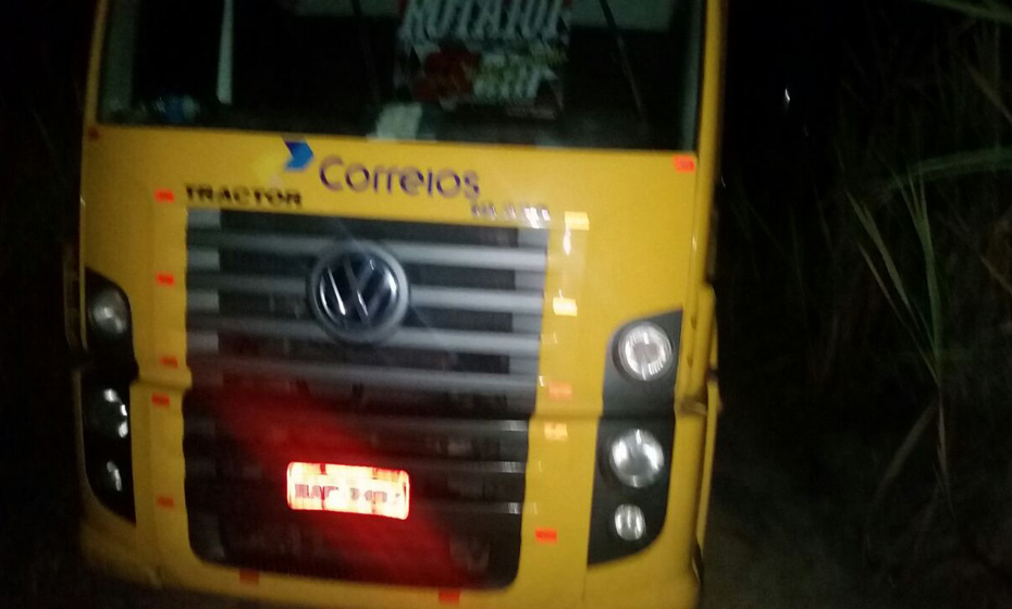 Caminhão dos Correios recuperado pela PMPE