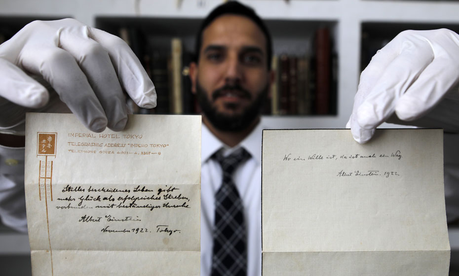 Segredo da felicidade de Einstein será leiloado