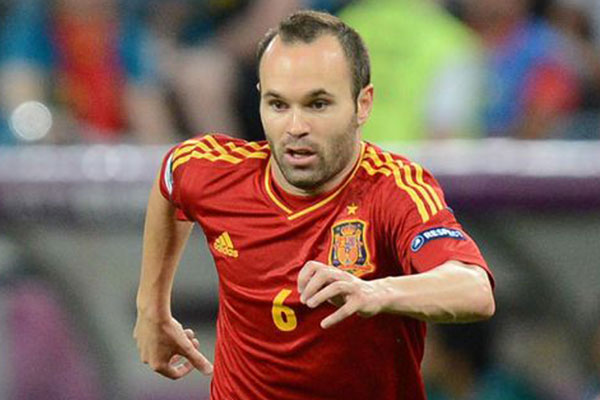 Meia marcou o gol do título mundial da Espanha em 2010