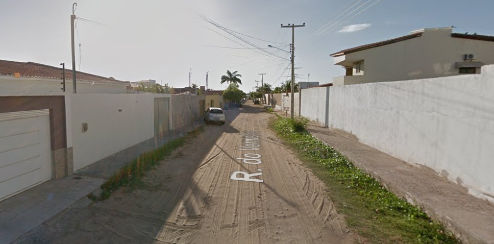 Rua do Vermelho, no bairro Caminho do Sol, em Petrolina