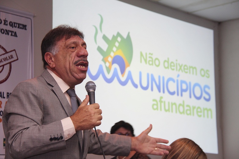 José Patriota (PSB), presidente da Amupe