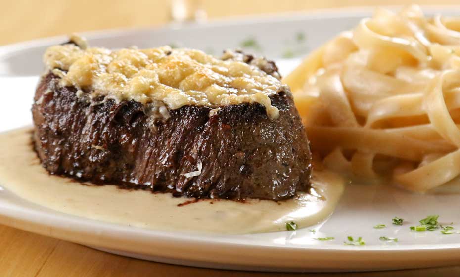 Filés com massa são sugestões que agradam recifenses