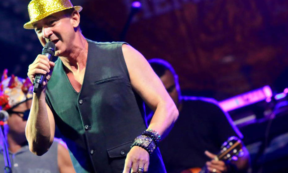 Xico de Assis diz que sua missão é levar alegria ao público