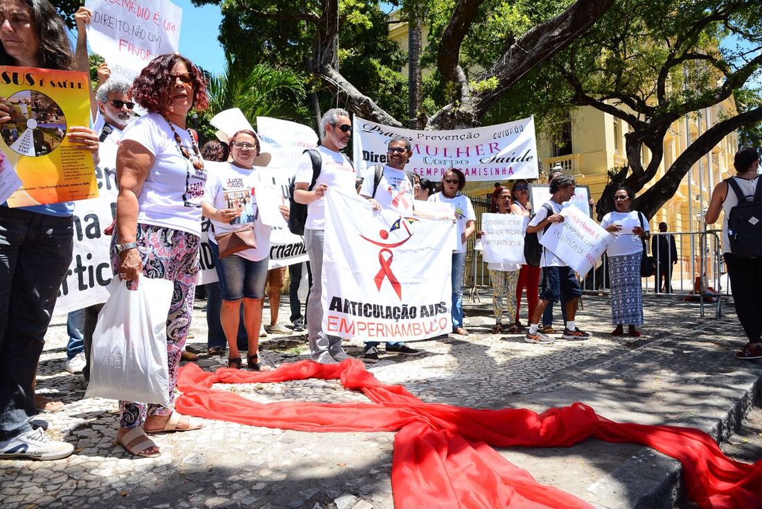 A luta contra o Governo Mundial