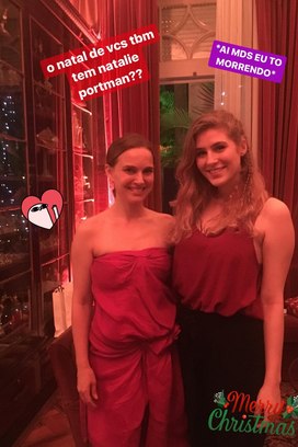 Natalie foi tietada por uma fã durante a festa 